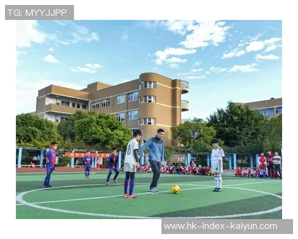 小豌豆在足球场上的精彩表现与成长历程探秘